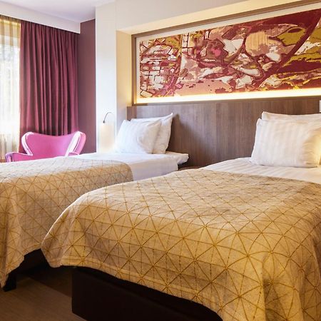 Auberge Du Bonheur Тілбург Екстер'єр фото